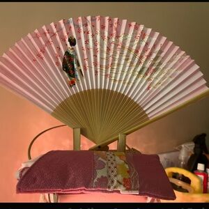 Vintage Japanese Folding Fan w Stand Geisha Hand Painted Sensu Made in Japan